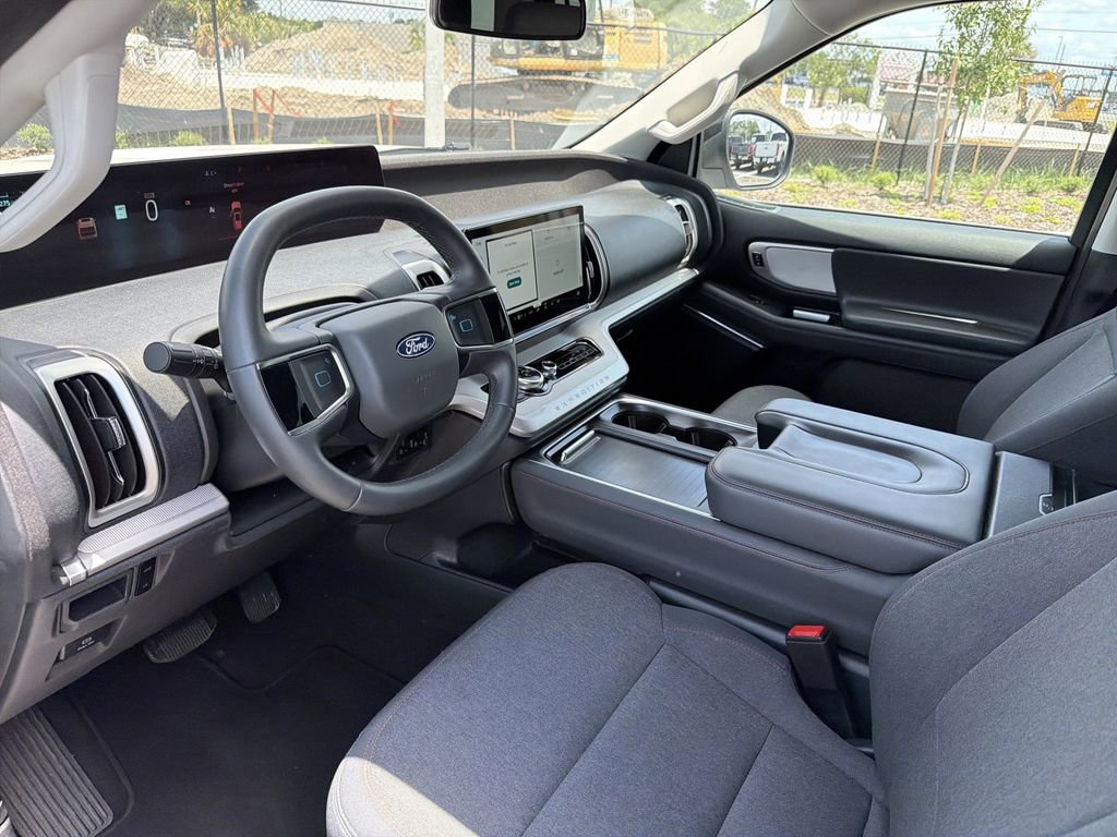 Certified 2025 Ford Expedition Max Active RWD image 19