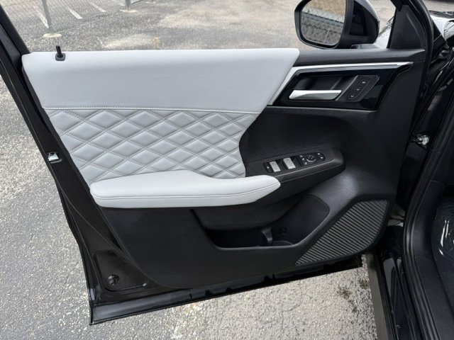 Used 2024 Mitsubishi Outlander SEL FWD image 10