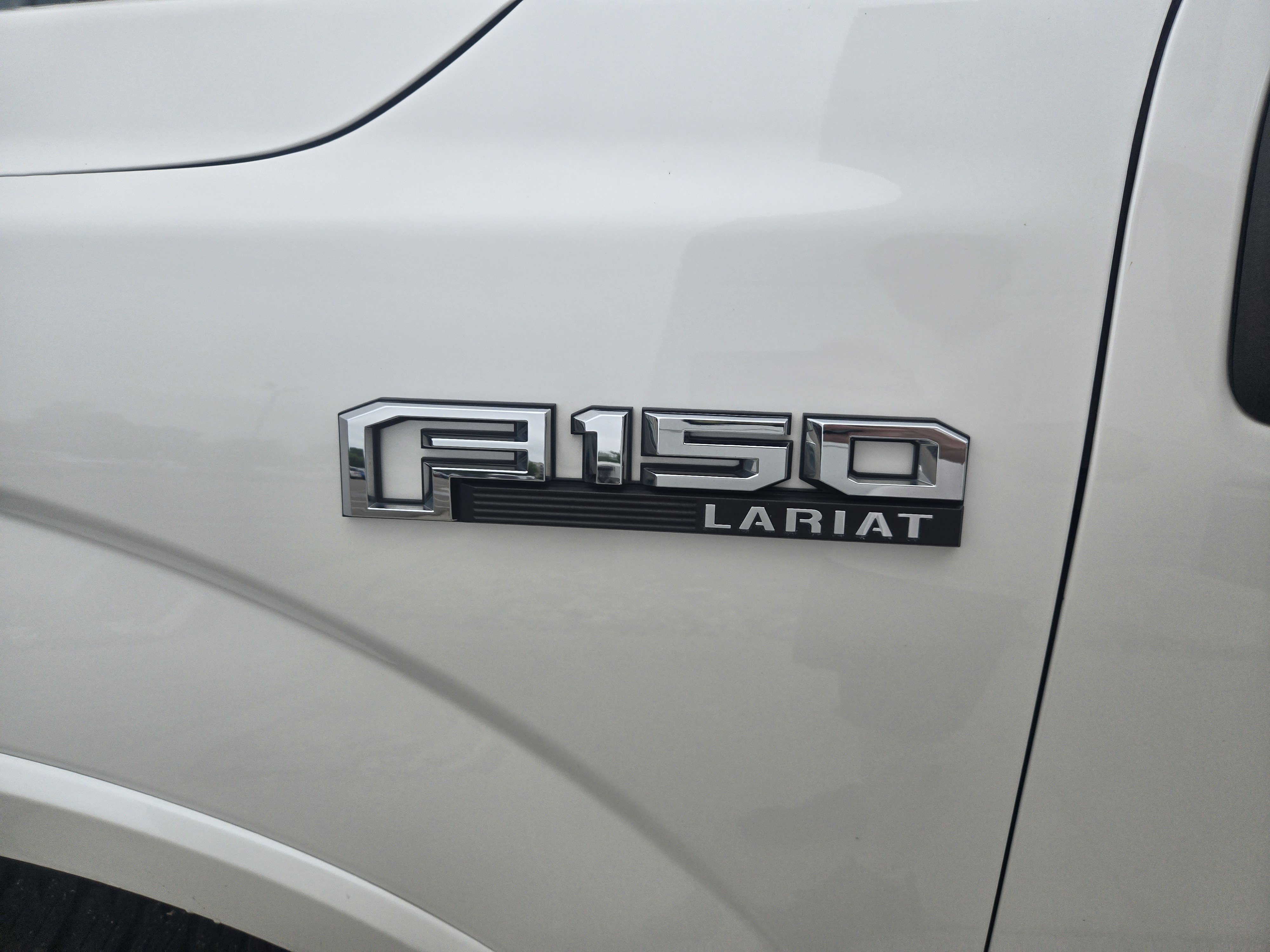Certified 2017 Ford F150 Lariat w/ Equipment Group 502A Luxury AWD/4WD image 7