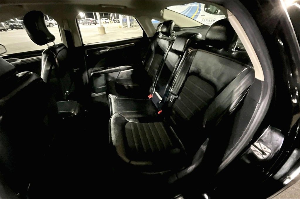 Certified 2017 Ford Fusion SE w/ Equipment Group 601A image 25