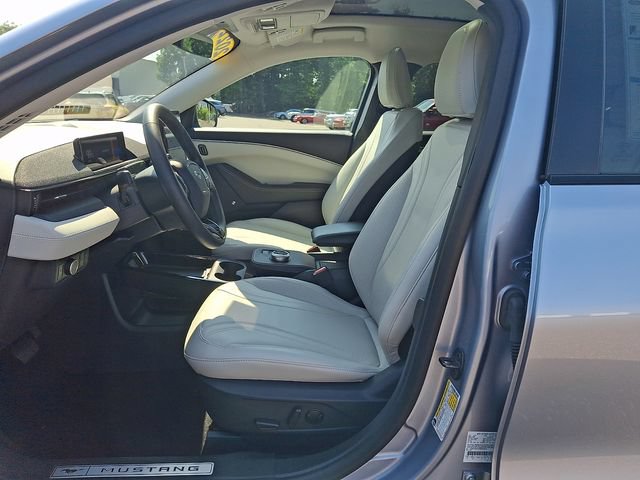 Certified 2022 Ford Mustang Mach-E Premium AWD/4WD image 13