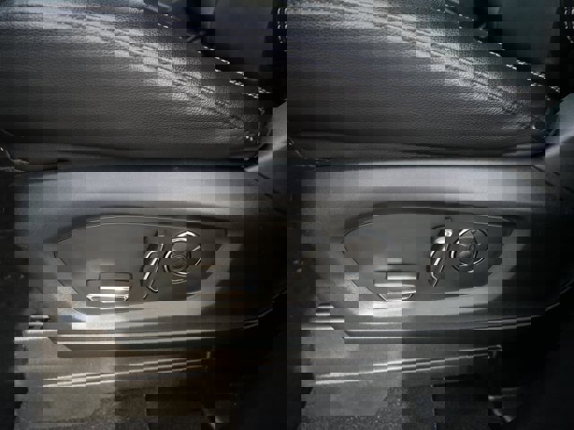 Certified 2020 Ford Explorer ST w/ Premium Technology Package image 17