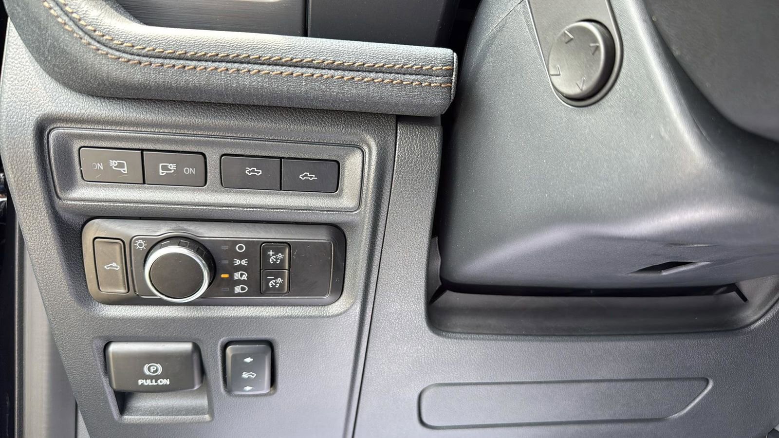 Certified 2024 Ford F150 Lightning Lariat image 18