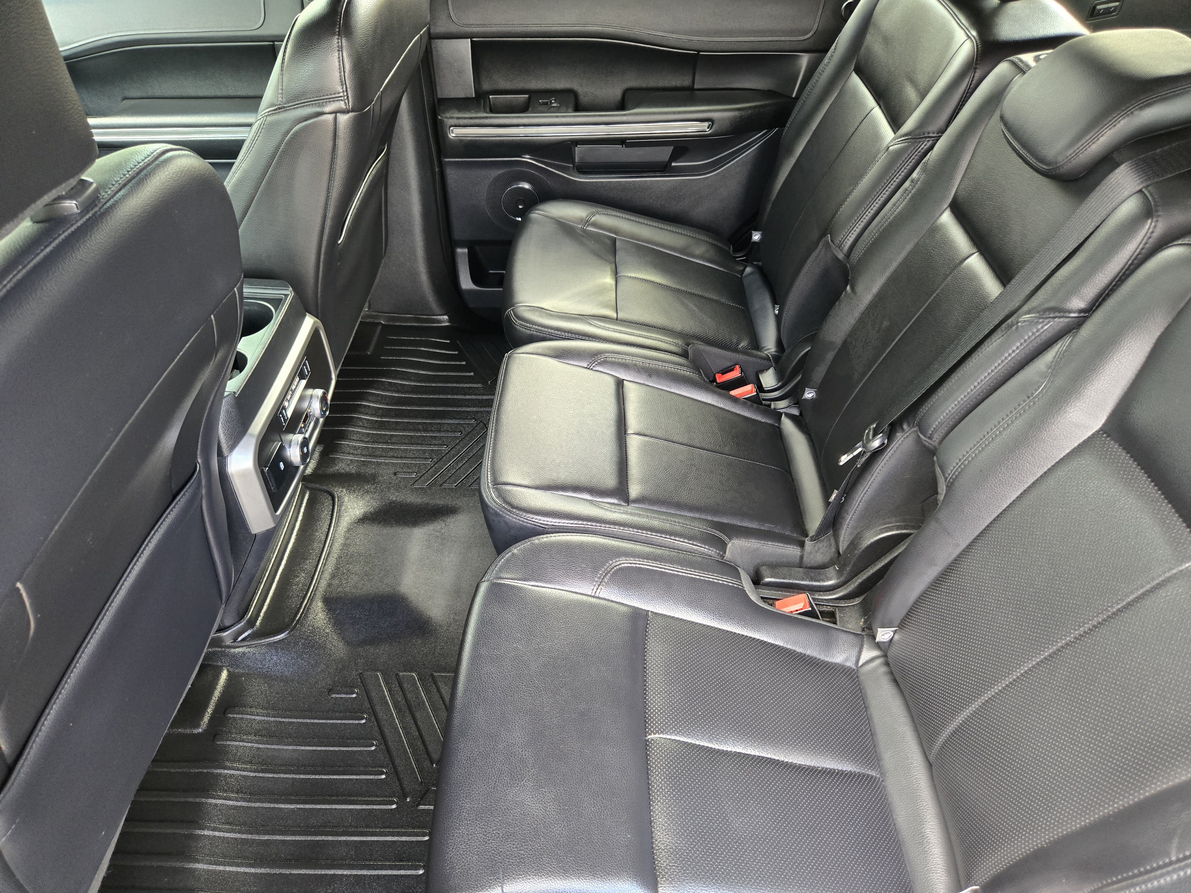Certified 2020 Ford Expedition XLT w/ Equipment Group 201A RWD image 22
