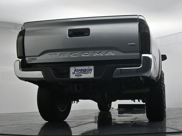 Used 2023 Toyota Tacoma TRD Off-Road AWD/4WD image 43