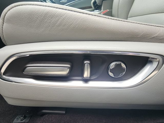 Used 2020 Acura MDX FWD w/ Technology Package image 12