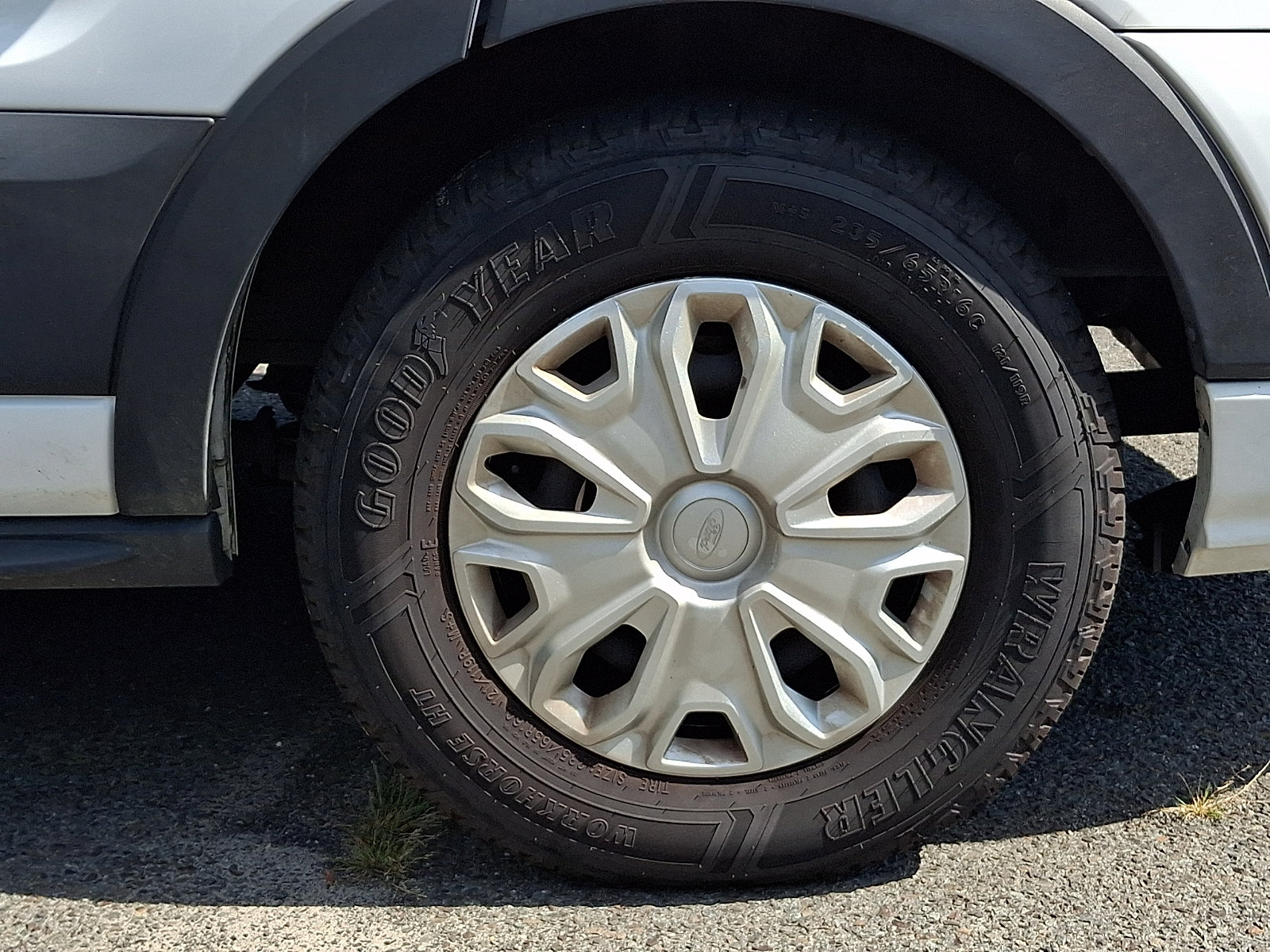Certified 2024 Ford Transit 350 XLT RWD image 9