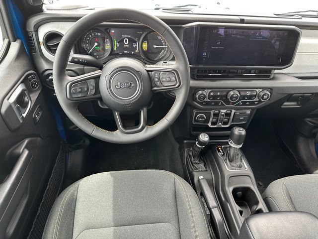 Used 2024 Jeep Wrangler Unlimited w/ Convenience Group AWD/4WD image 12