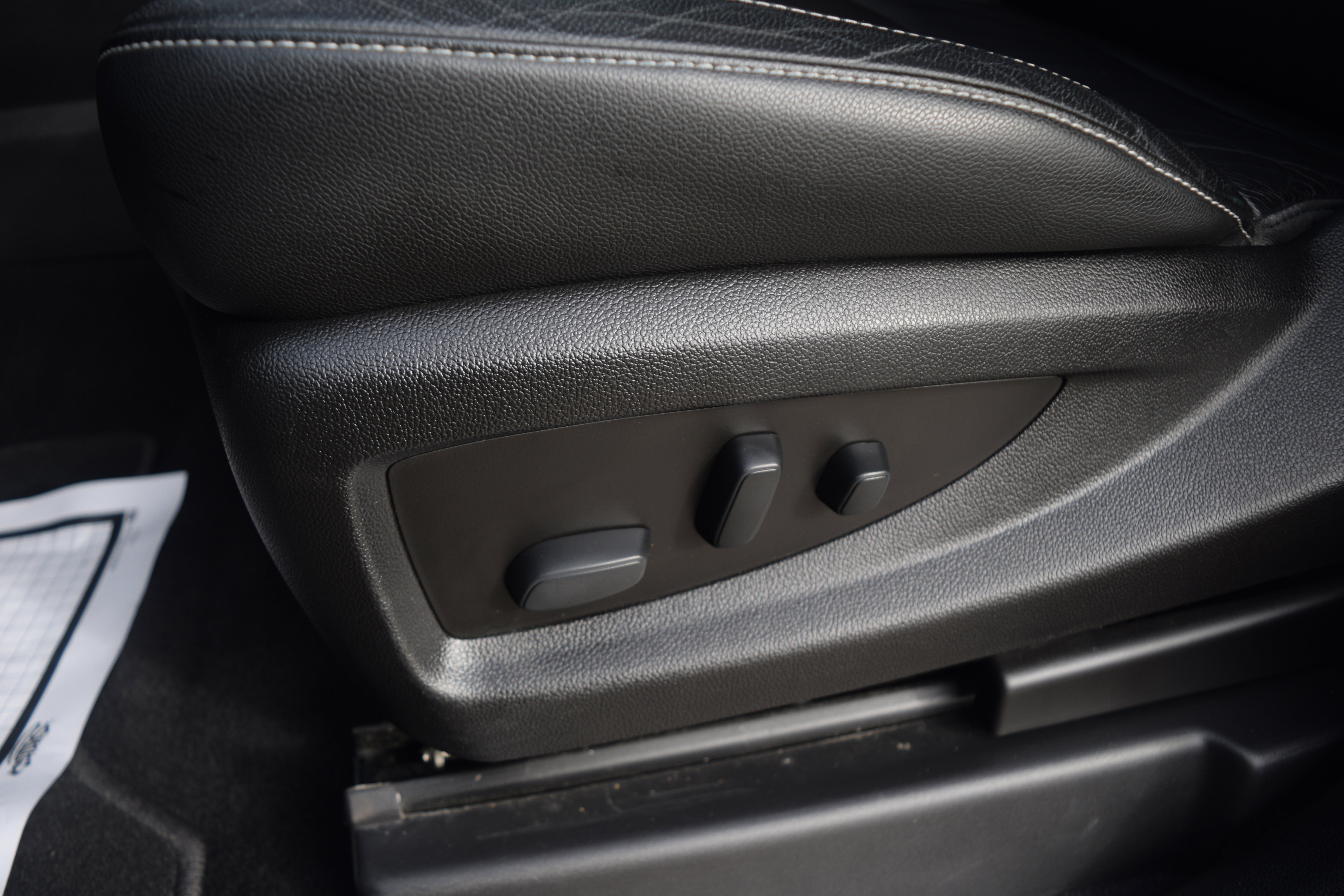 Used 2020 Chevrolet Tahoe LT w/ Luxury Package image 21