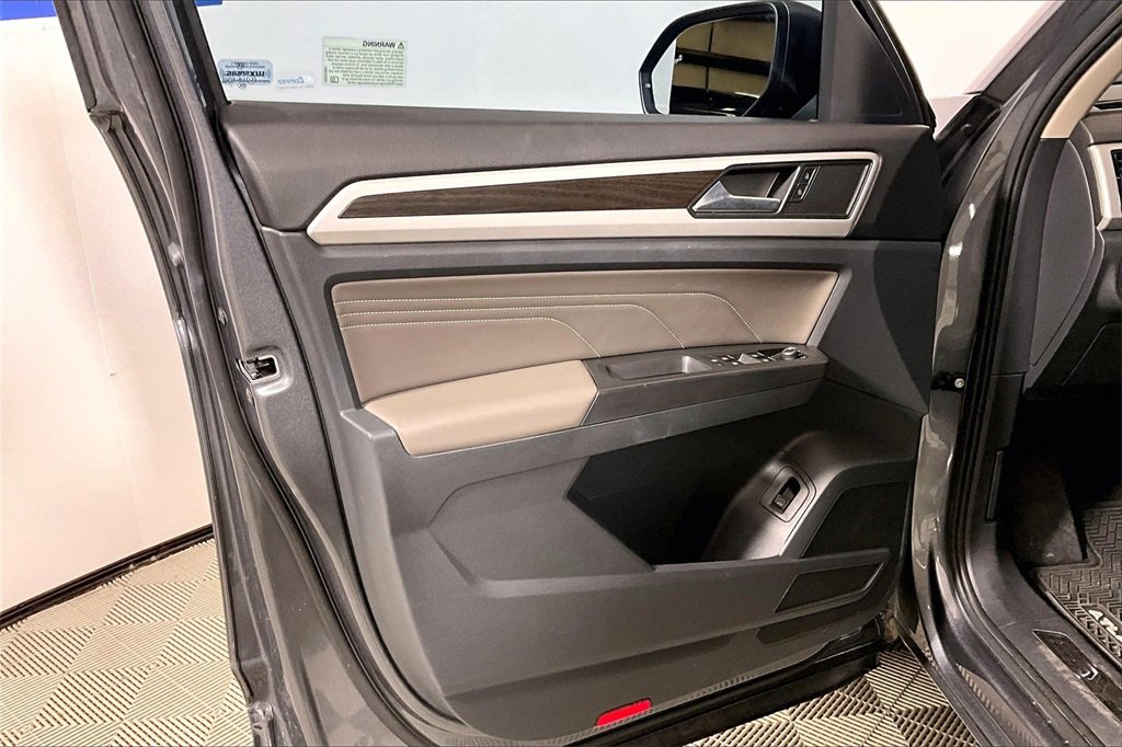 Used 2022 Volkswagen Atlas SE image 18