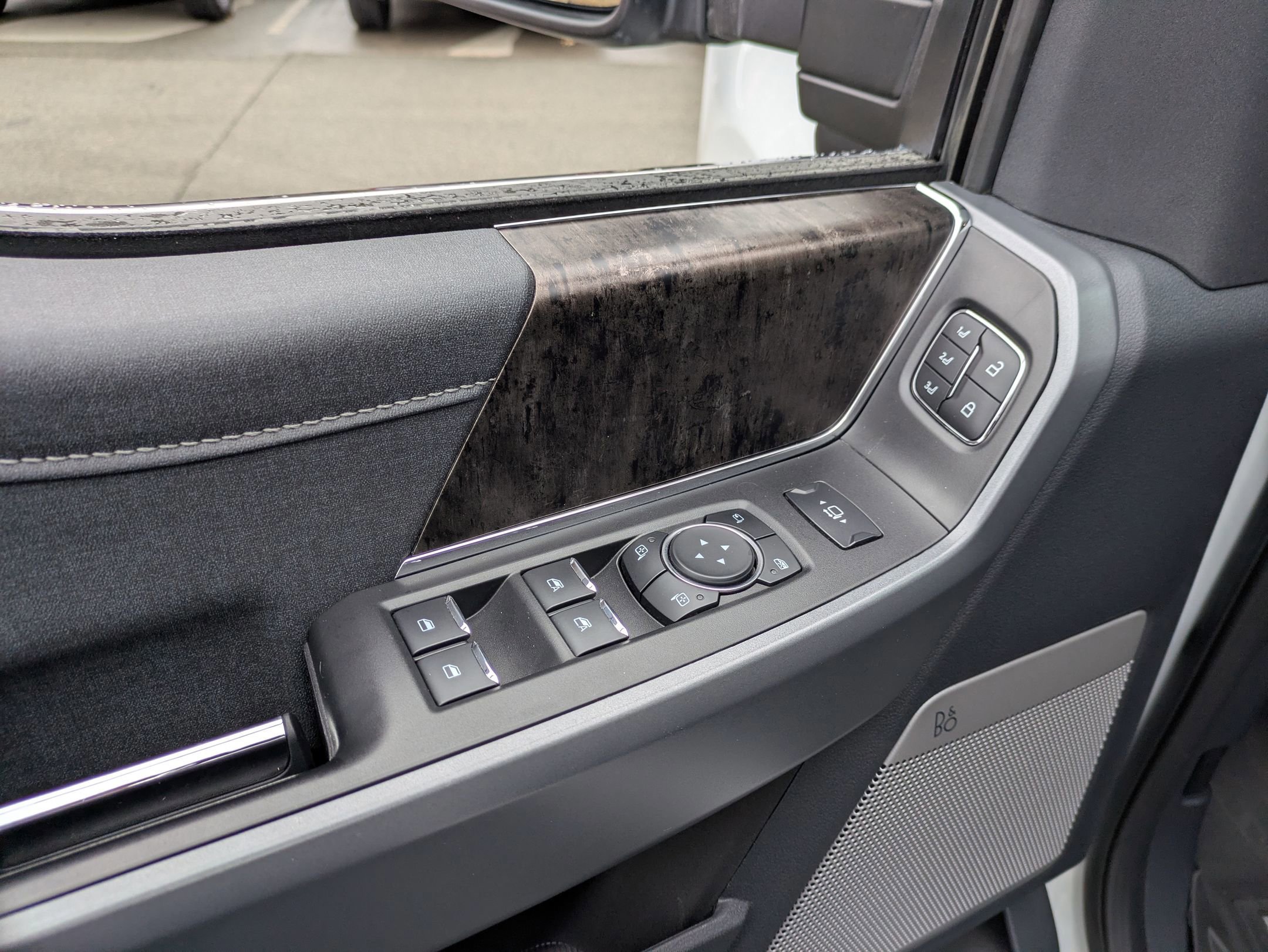 Certified 2024 Ford F250 Lariat w/ Lariat Ultimate Package image 19