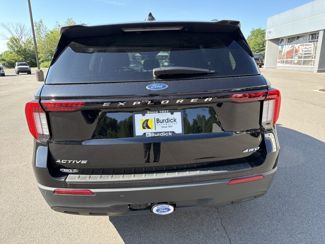 Certified 2026 Ford Explorer Active AWD/4WD image 3
