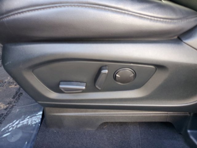 Certified 2021 Ford Explorer XLT w/ Equipment Group 202A image 11