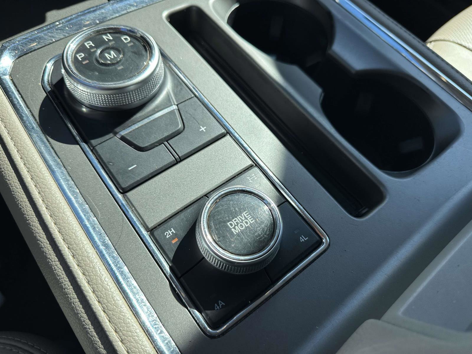 Certified 2020 Ford Expedition Max XLT w/ Equipment Group 202A image 19