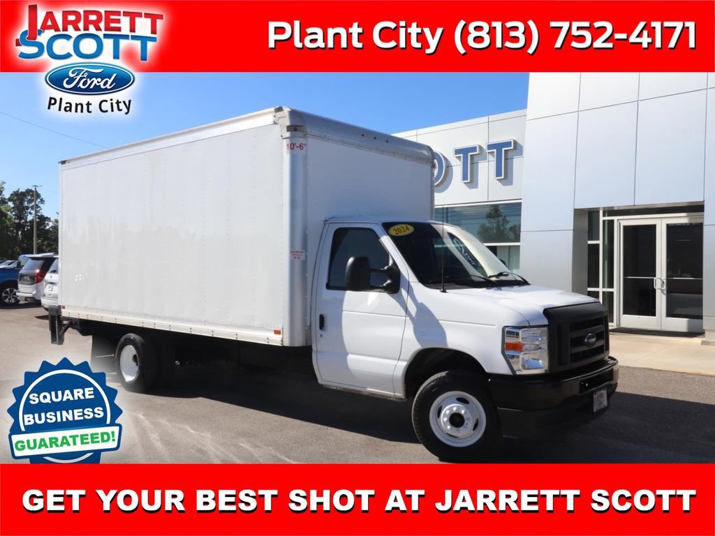 Certified 2024 Ford E-450 and Econoline 450 Super Duty w/ Power Windows & Locks Group image 7