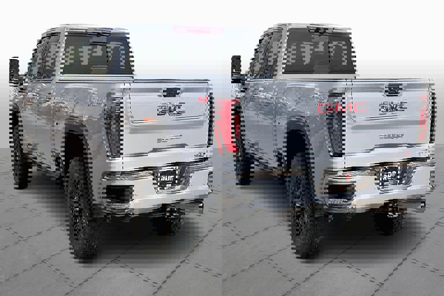 Used 2025 GMC Sierra 2500 AT4 w/ AT4 Premium Plus Package image 2