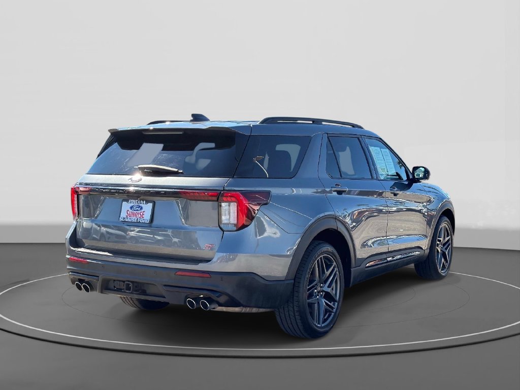 Certified 2025 Ford Explorer ST w/ Sun And Sound Package AWD/4WD image 5