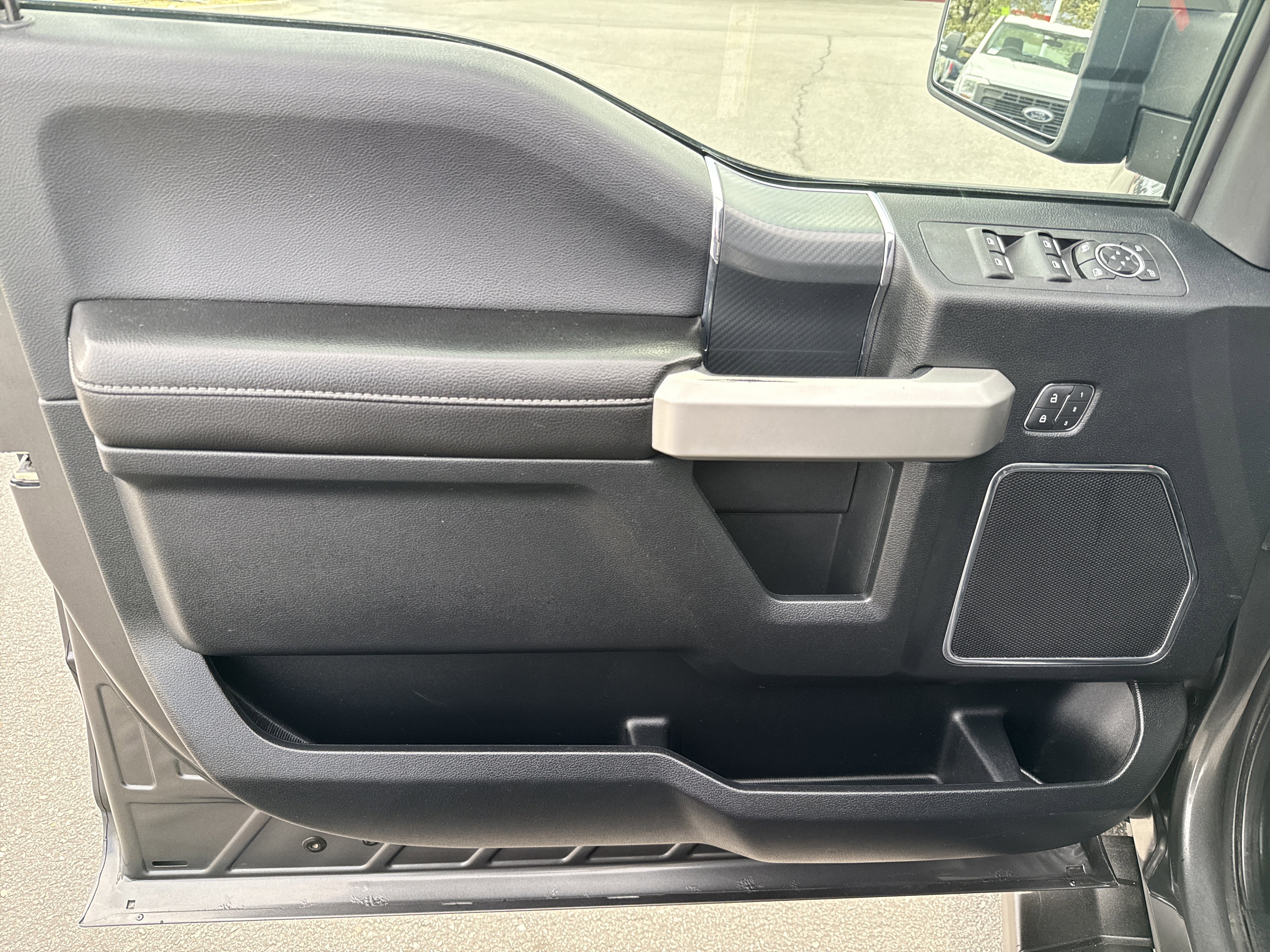 Certified 2018 Ford F150 Lariat image 16