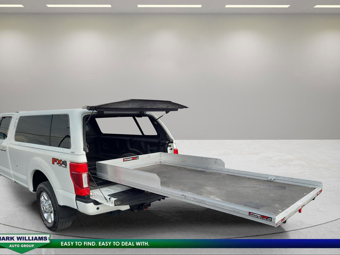 Certified 2020 Ford F350 Platinum w/ FX4 Off-Road Package AWD/4WD image 4
