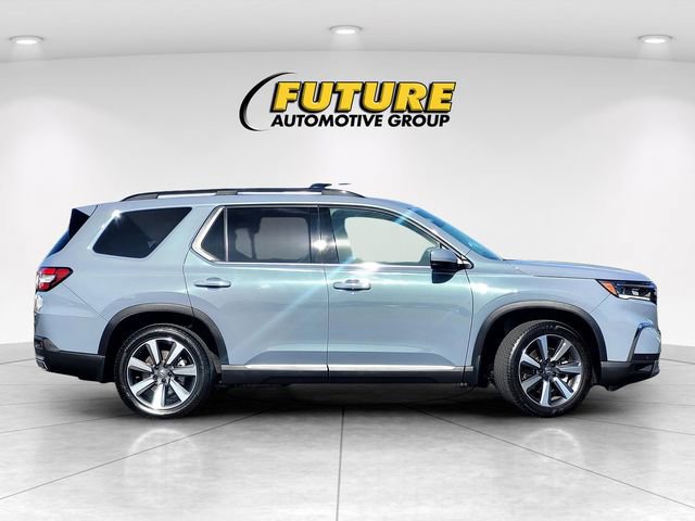 Used 2025 Honda Pilot Touring image 6