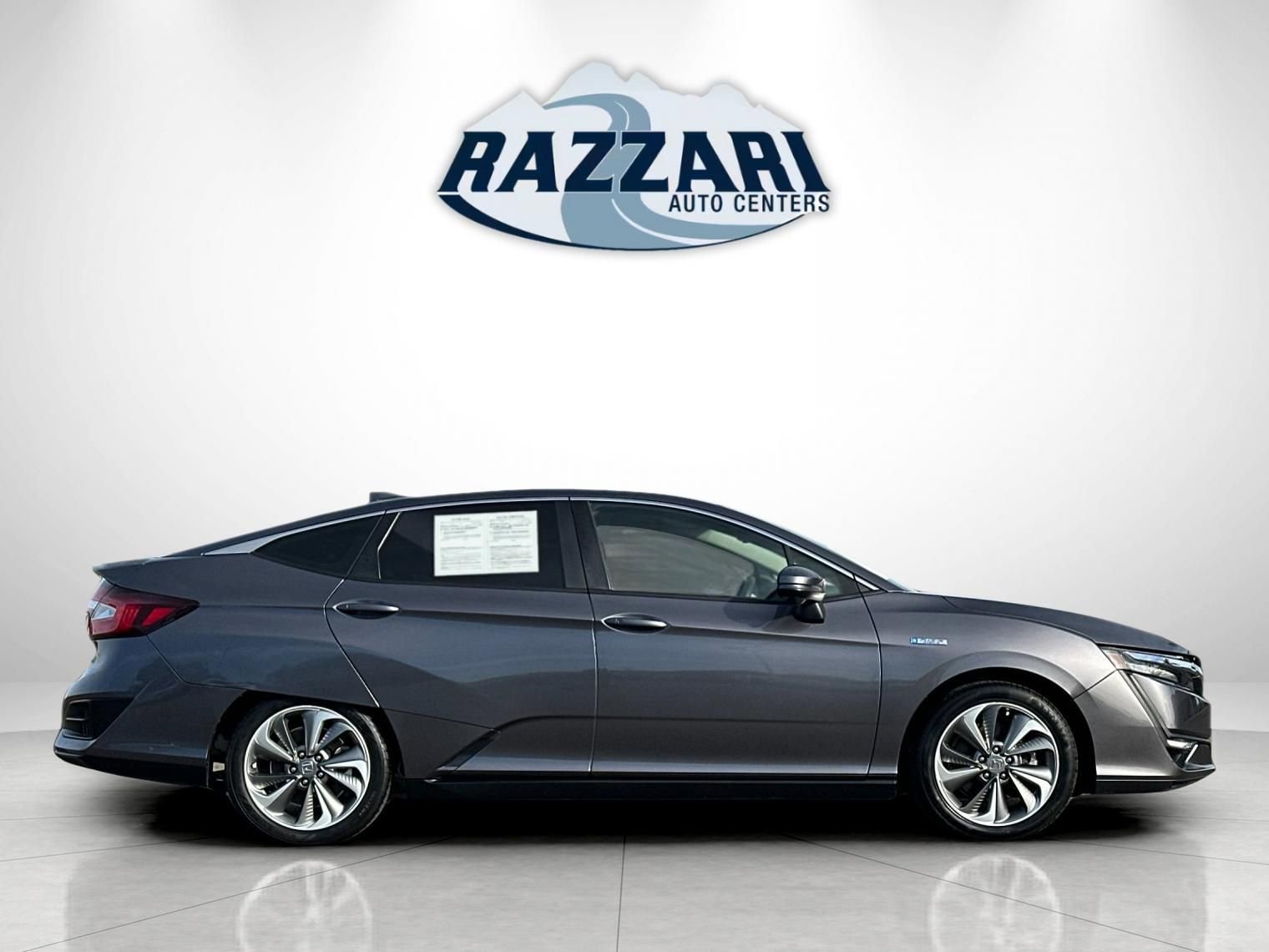 Used 2019 Honda Clarity Plug-In Hybrid image 2