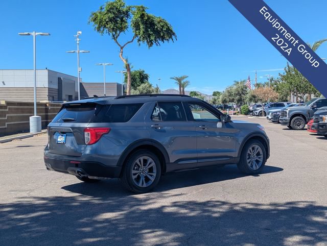 Certified 2024 Ford Explorer XLT w/ Equipment Group 202A RWD image 8
