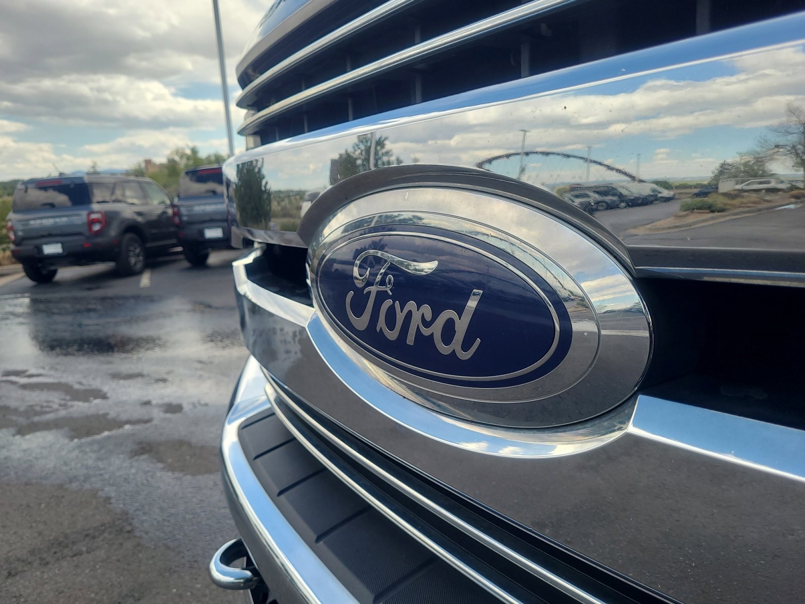 Certified 2017 Ford F250 Lariat w/ Chrome Package AWD/4WD image 23