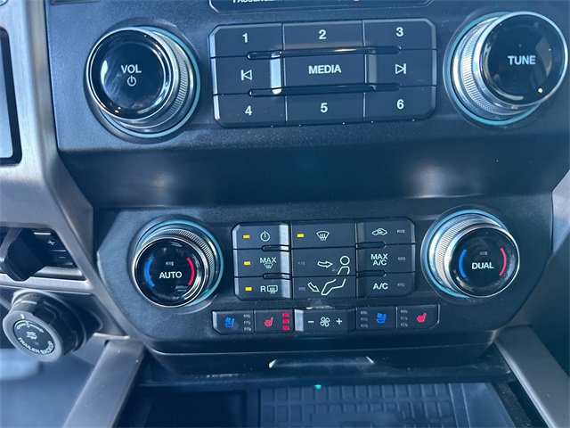 Certified 2021 Ford F250 Platinum w/ FX4 Off-Road Package image 20
