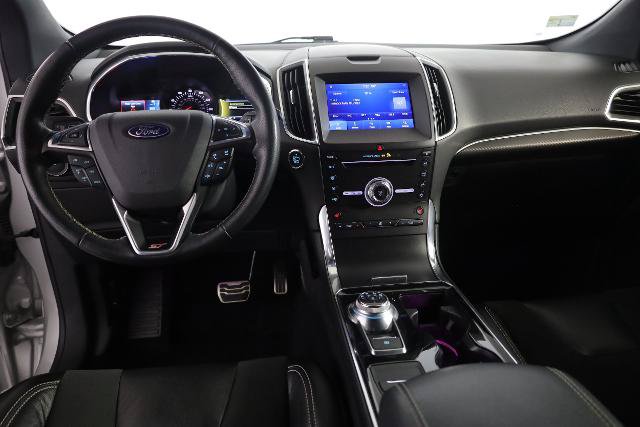 Certified 2019 Ford Edge ST w/ Cold Weather Package AWD/4WD image 13