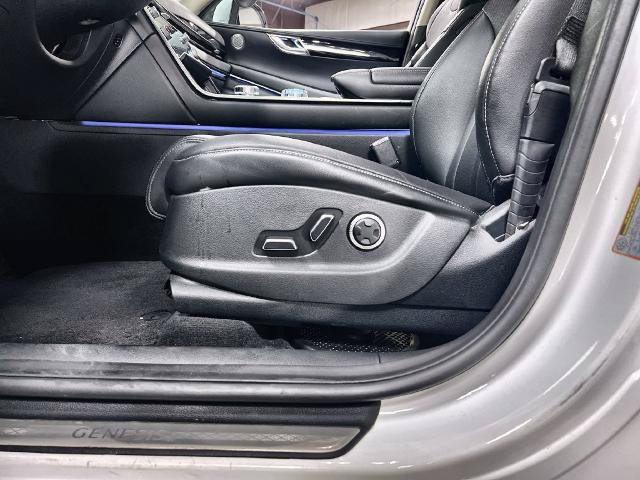 Used 2025 Genesis GV80 2.5T Standard AWD/4WD image 12