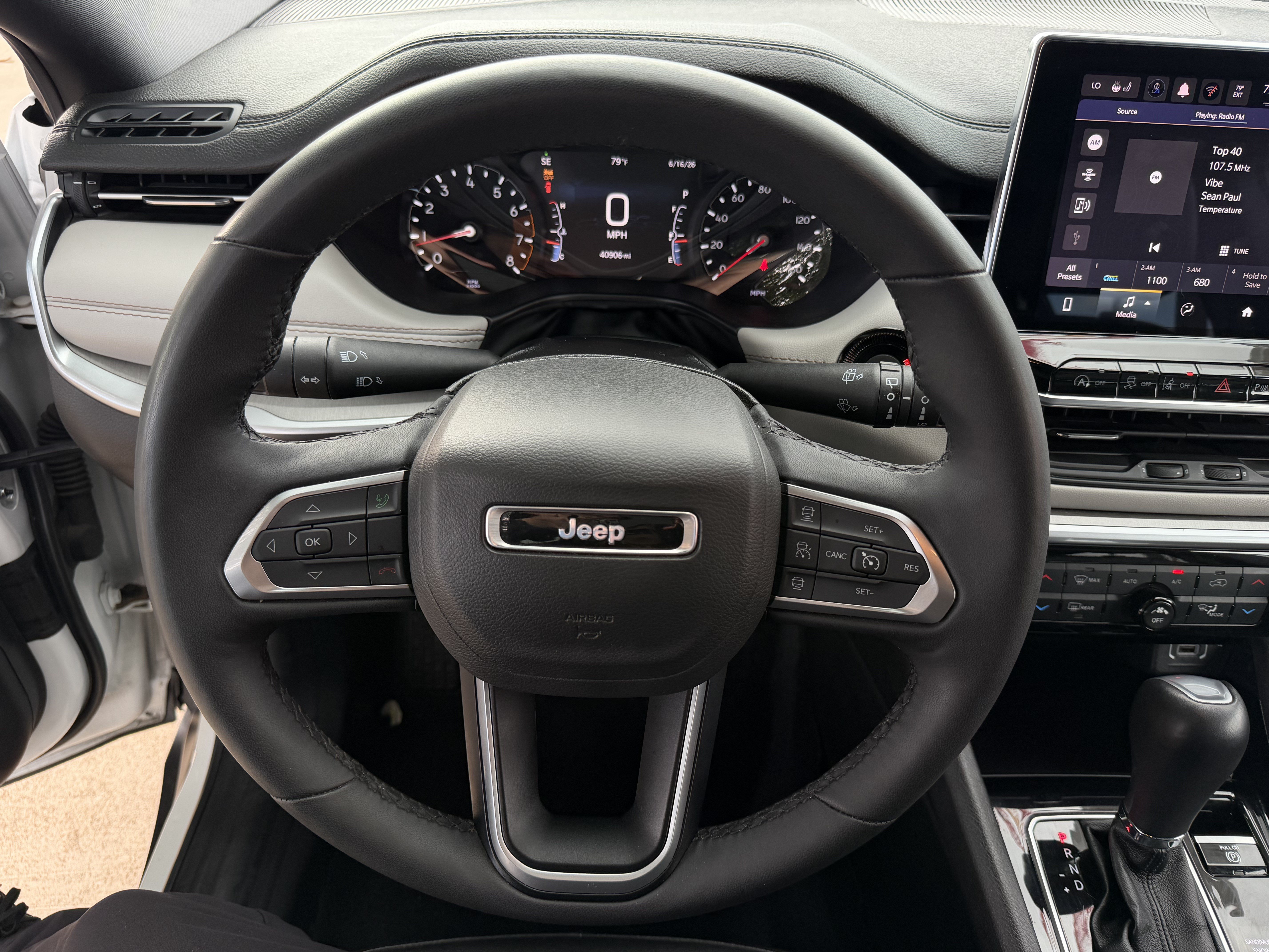 Used 2025 Jeep Compass Limited AWD/4WD image 18