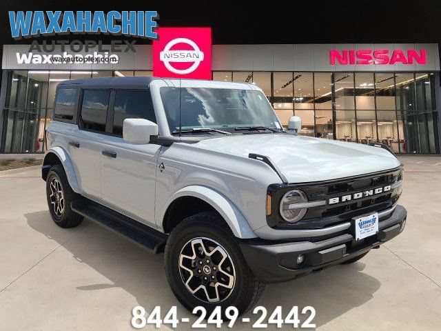 Certified 2026 Ford Bronco Outer Banks AWD/4WD image 1