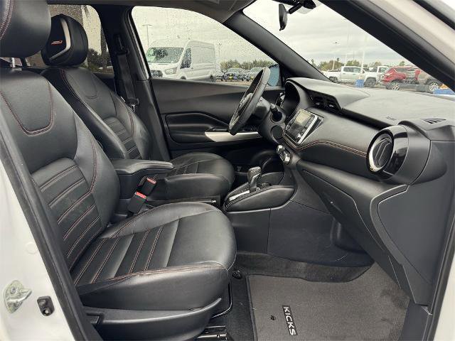 Used 2020 Nissan Kicks SR w/ SR Premium Package image 18