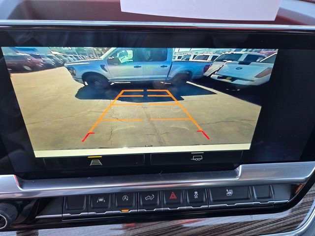 Used 2022 Chevrolet Silverado 1500 LT AWD/4WD image 17