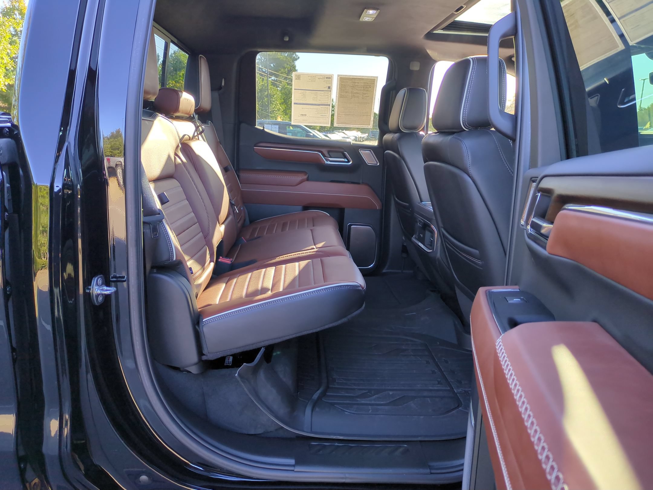 Used 2024 GMC Sierra 1500 Denali Ultimate AWD/4WD image 37