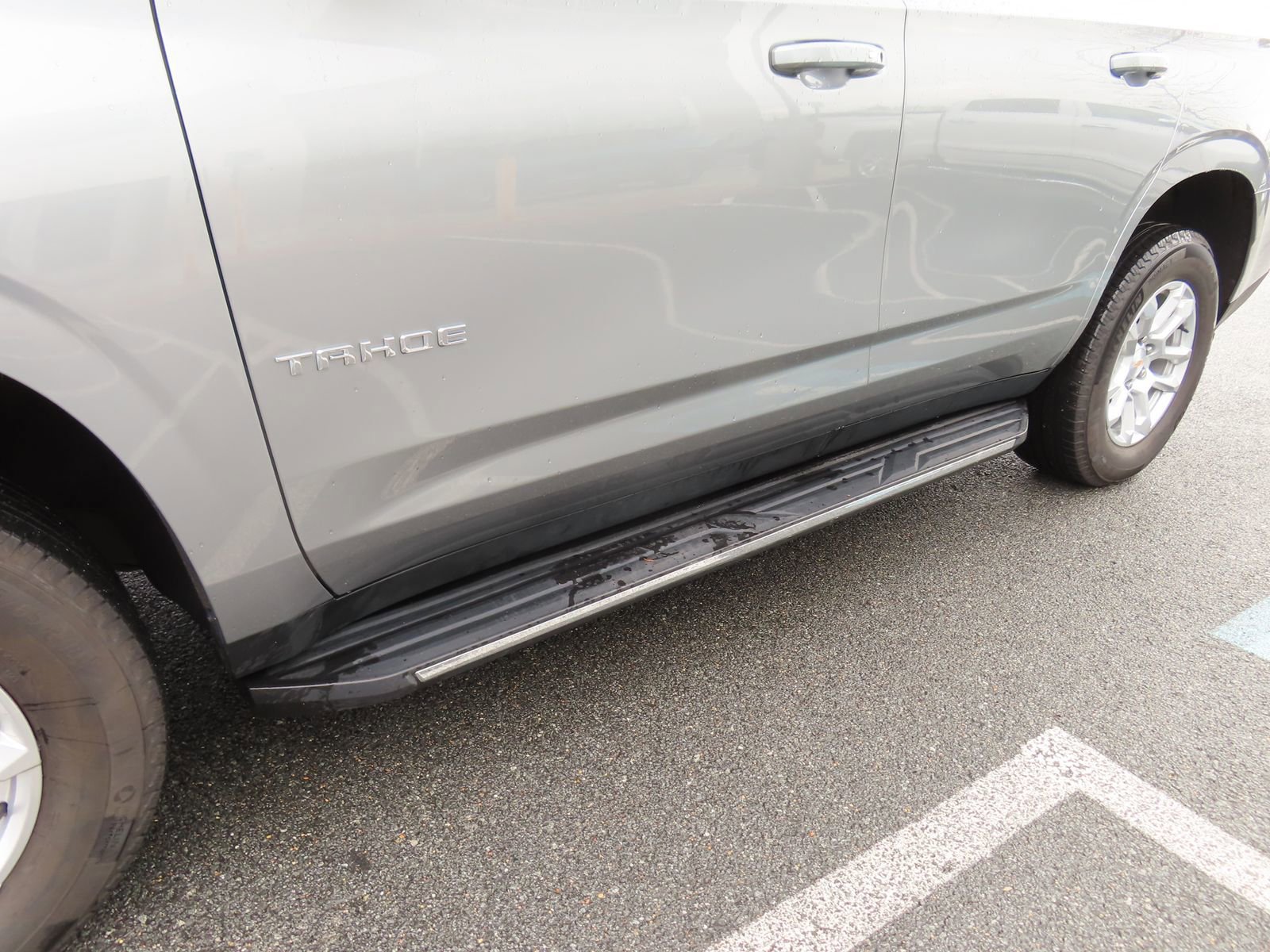 Used 2025 Chevrolet Tahoe LT image 11