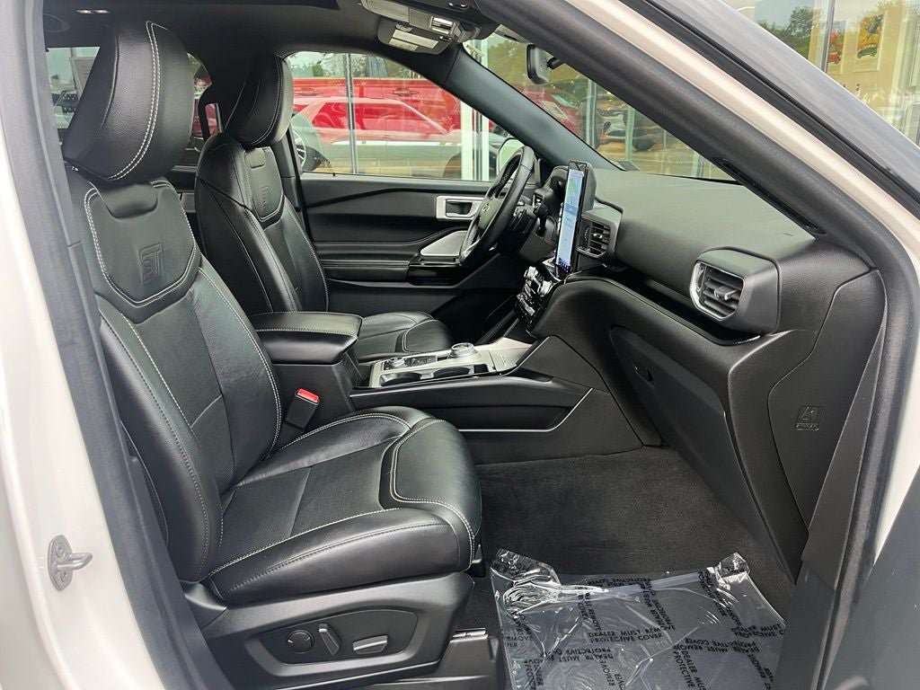 Certified 2022 Ford Explorer ST w/ Equipment Group 401A AWD/4WD image 22