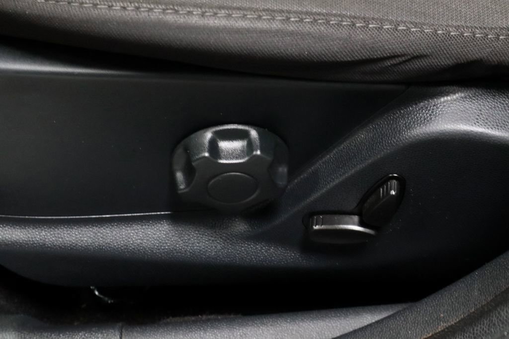 Certified 2019 Ford EcoSport SE image 24