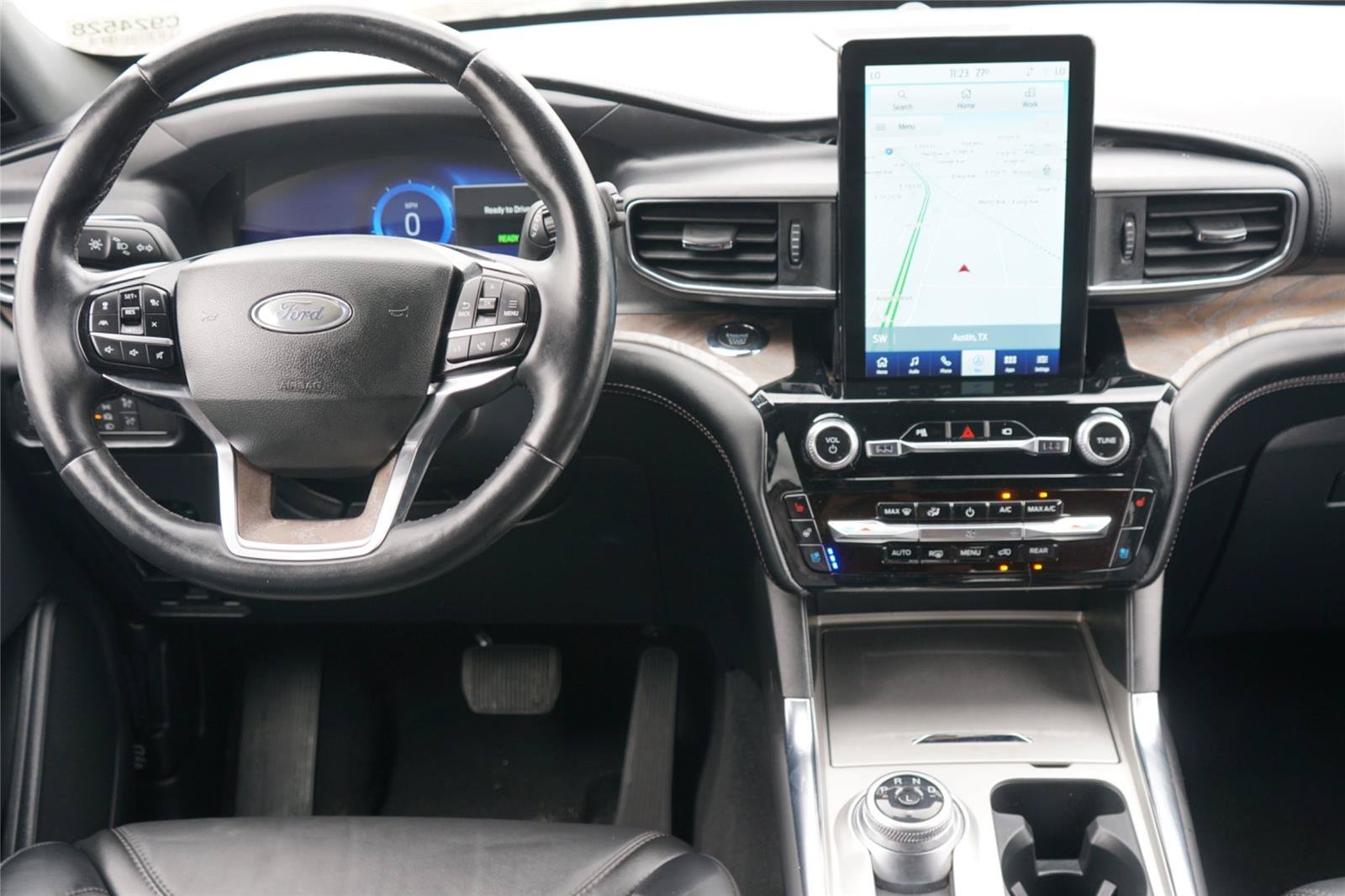 Certified 2022 Ford Explorer Platinum w/ Premium Technology Package AWD/4WD image 24