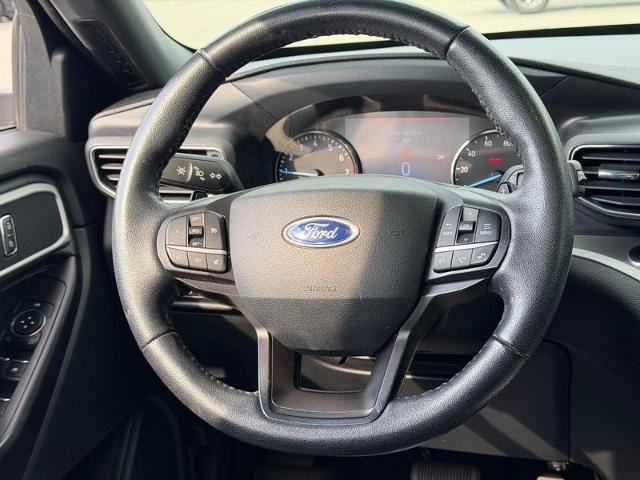 Certified 2020 Ford Explorer XLT w/ Equipment Group 202A RWD image 12