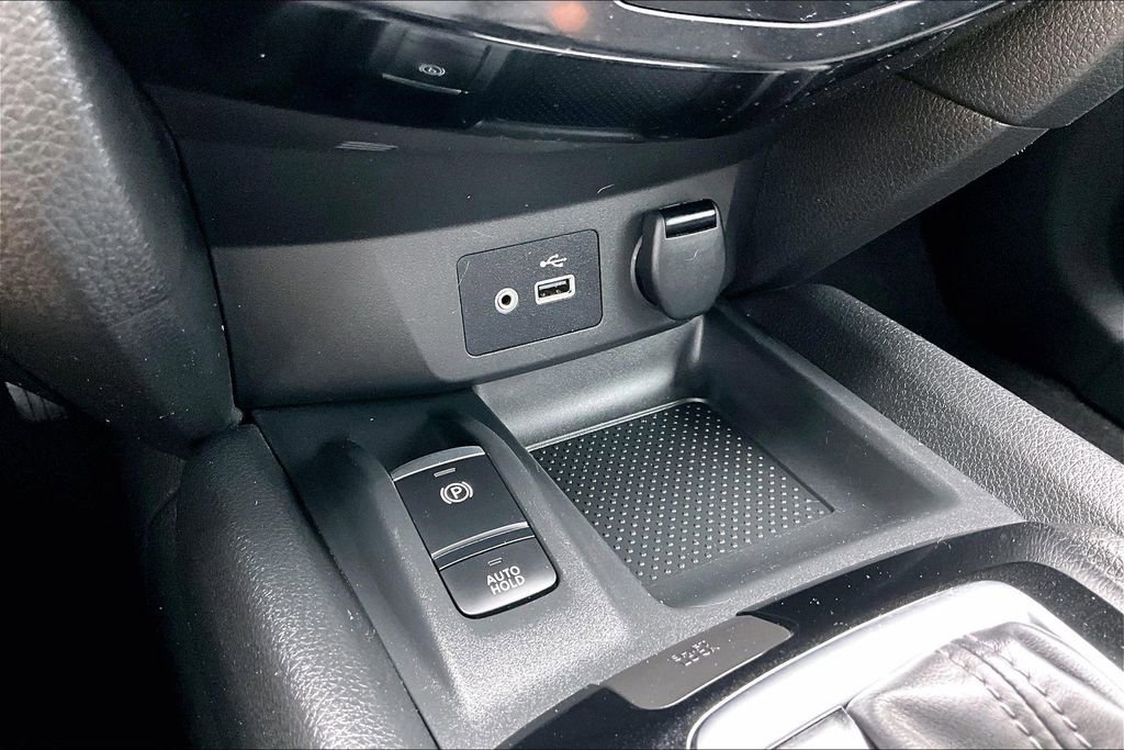 Used 2019 Nissan Rogue Sport SV w/ Technology Package FWD image 32
