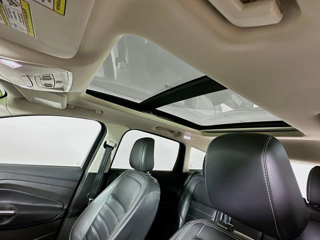 Certified 2019 Ford Escape SEL image 28