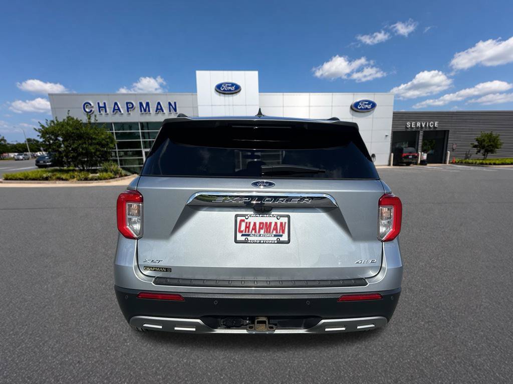 Certified 2022 Ford Explorer XLT w/ Equipment Group 202A AWD/4WD image 4