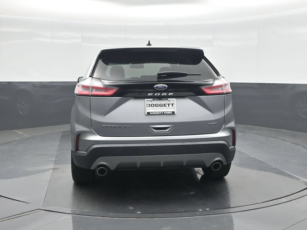 Certified 2024 Ford Edge Titanium AWD/4WD image 17