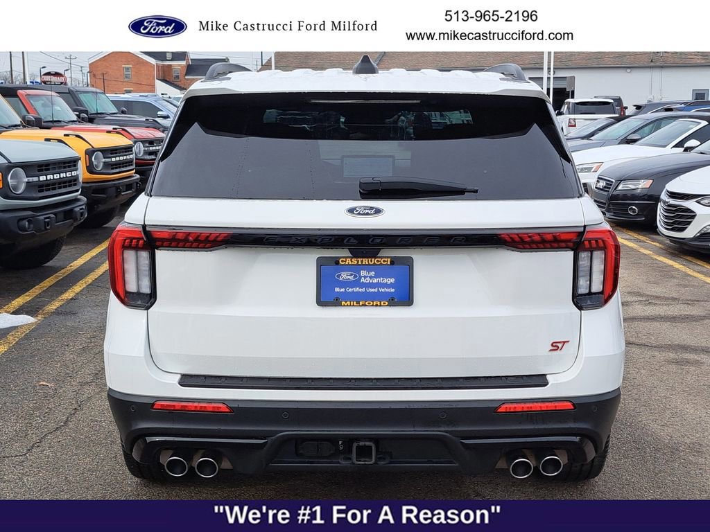 Certified 2025 Ford Explorer ST image 3