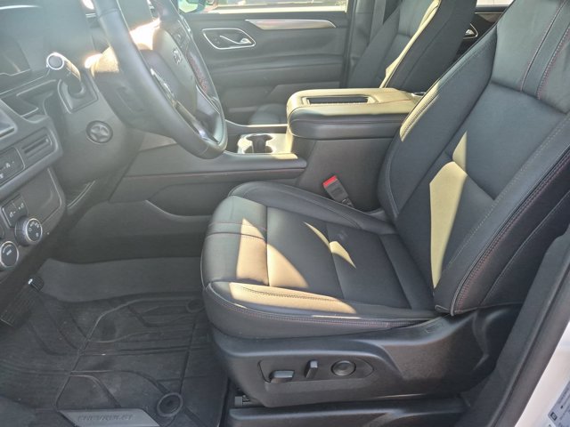 Used 2024 Chevrolet Tahoe RST w/ Luxury Package AWD/4WD image 16