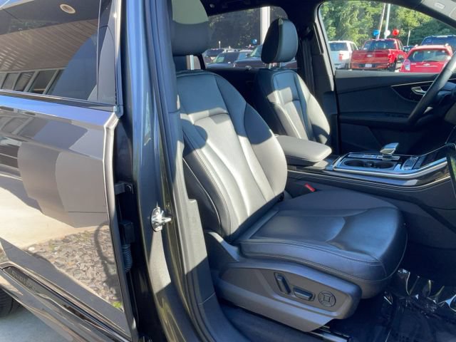 Used 2025 Audi Q7 3.0T Premium Plus w/ Premium Plus Package AWD/4WD image 31