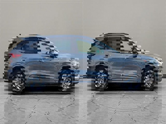 Certified 2024 Ford Escape ST-Line image 2