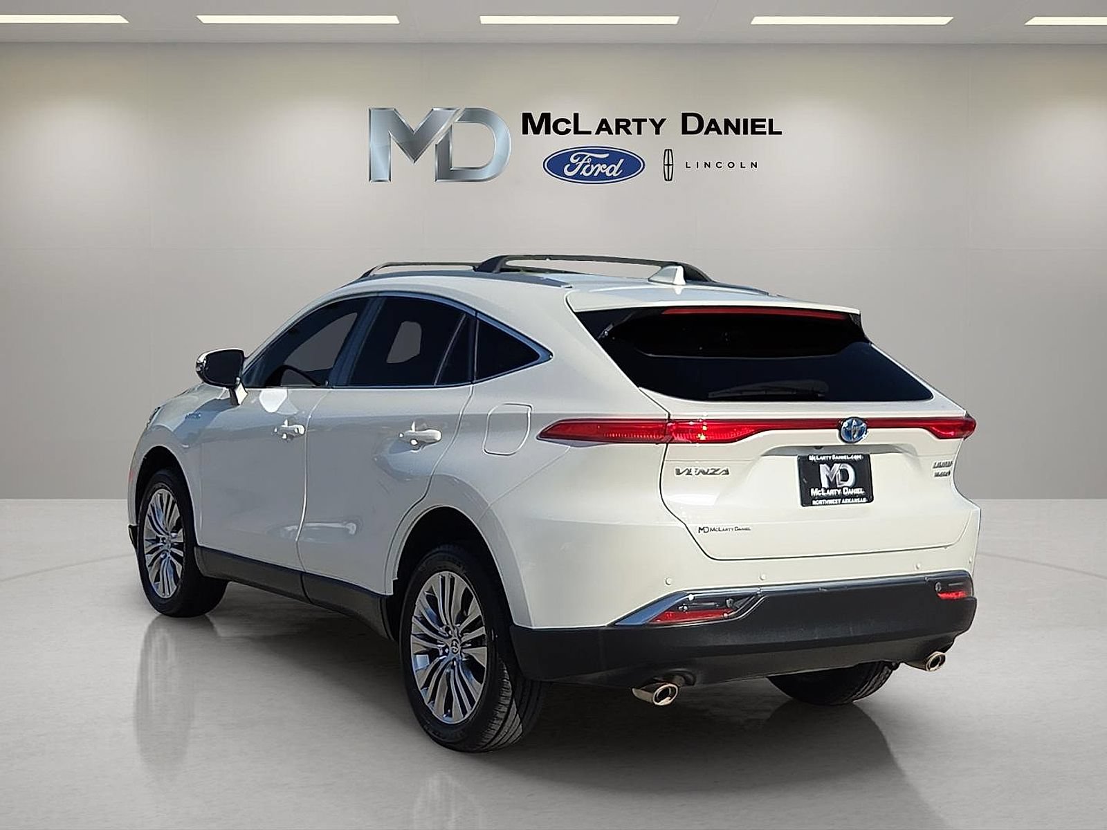 Used 2021 Toyota Venza Limited AWD/4WD image 4
