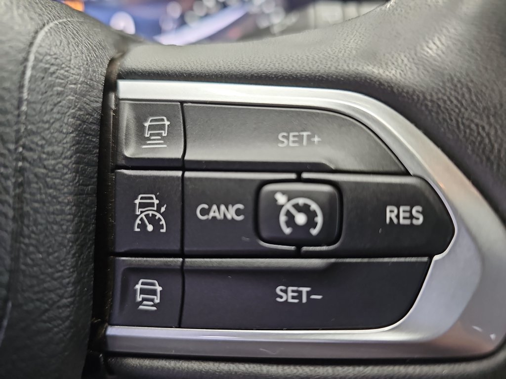 Used 2023 Jeep Compass Limited AWD/4WD image 17